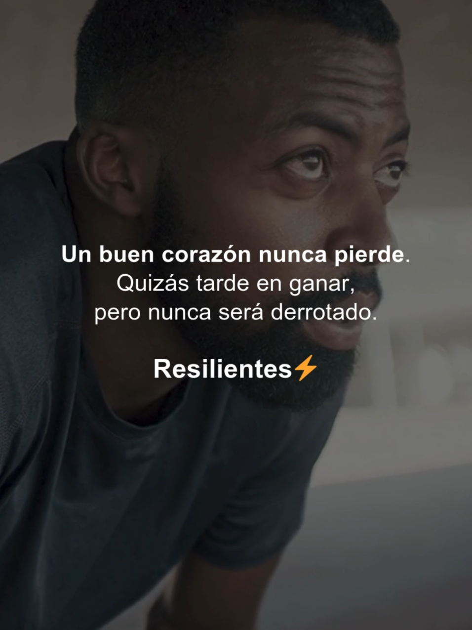 Un buen corazón nunca pierde 💛 La bondad también es fuerza. Guarda este video si crees en ello. • #motivación #bondad #resiliencia #reflexionesdiarias  #creatorsearchinsights