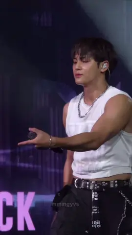 This fancam will be the end of me!!!! PAKI LABAS NA ANG DATES NG PH TOUR PLS #mingyu #seventeen #rock #phstop #cttoofvideo 