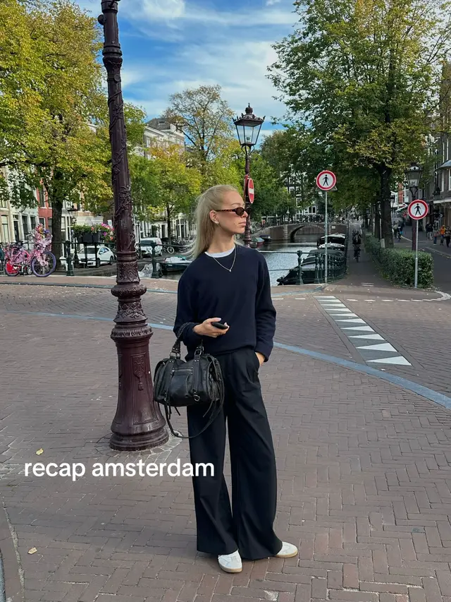 in love with amsterdam !! #amsterdam #cafe #fall #outfit #matcha 