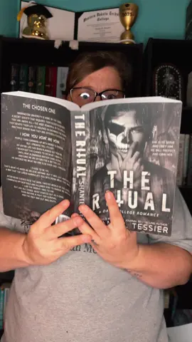 I mean 🤷‍♀️😏😂 #BookTok #booktokfyp #darkromance #lords #shanteltessier 