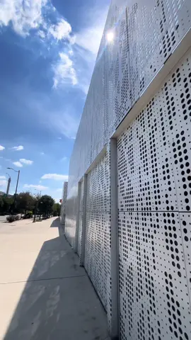 Putting in steps and playing hide n seek with the sun.  #AsSeenInSA #AsSeenInESE #PuroSanAntonio #Hemisfair #SanAntonio