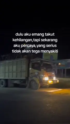 malam yg tenang #fypシ #fyp🖤foryoupage💫 #sopirtruk #anakkuli #canter 
