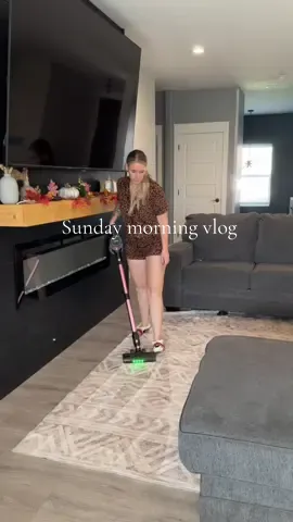 Freshen up this house with me in this beautiful Sunday morning #fyp #mom #MomsofTikTok #momlife #clean 
