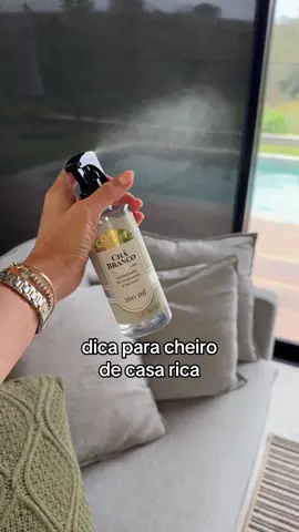 Cheiro de casa rica? Você terá com os produtos de Chá Branco da Coala. Não vivo mais sem ✨ o melhor de tudo é o preço do kit disponível aqui no carrinho laranja. #casacheirosa #coala #donadecasa #ttkshop #taniabulhoes 