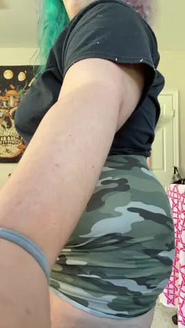 Watching these back make me laugh lol