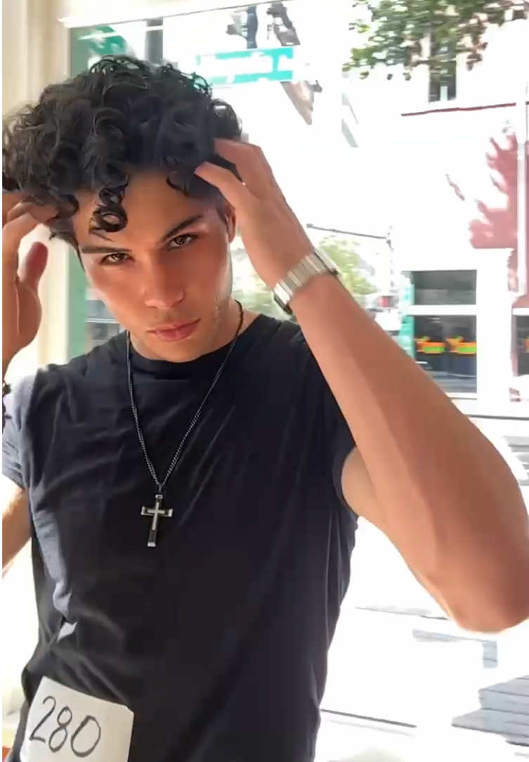 Took the opportunity today to go to the Orlando International Fashion Week (@orlandofashionweek) casting call! I had a great time and saw some great people, can’t wait to see what more is in the future! 🫂📸 #oifw #model #Lifestyle #foryou