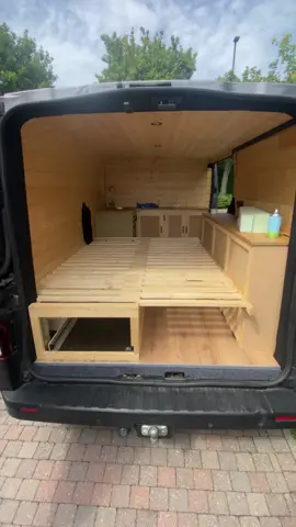 DIY campervan pull out bed #DIY #campervan #vanlife #bed #diybedframe 