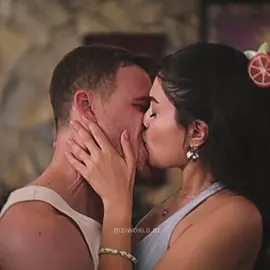 Asli & Aras first kiss ❤️‍🔥😫 #çarpinti#asras#lizgecömert#kerembürsin#fpyシ 