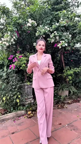 Bộ Blaze nữ màu hồng xinh xinh #blaze #phunuhienđai #sanphamxuhuong #xuhuongtiktok2025❤️💕🇻🇳🌹 #mauhong 