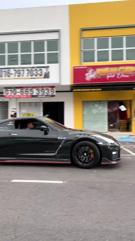 Kena beli 1 baru puas hati