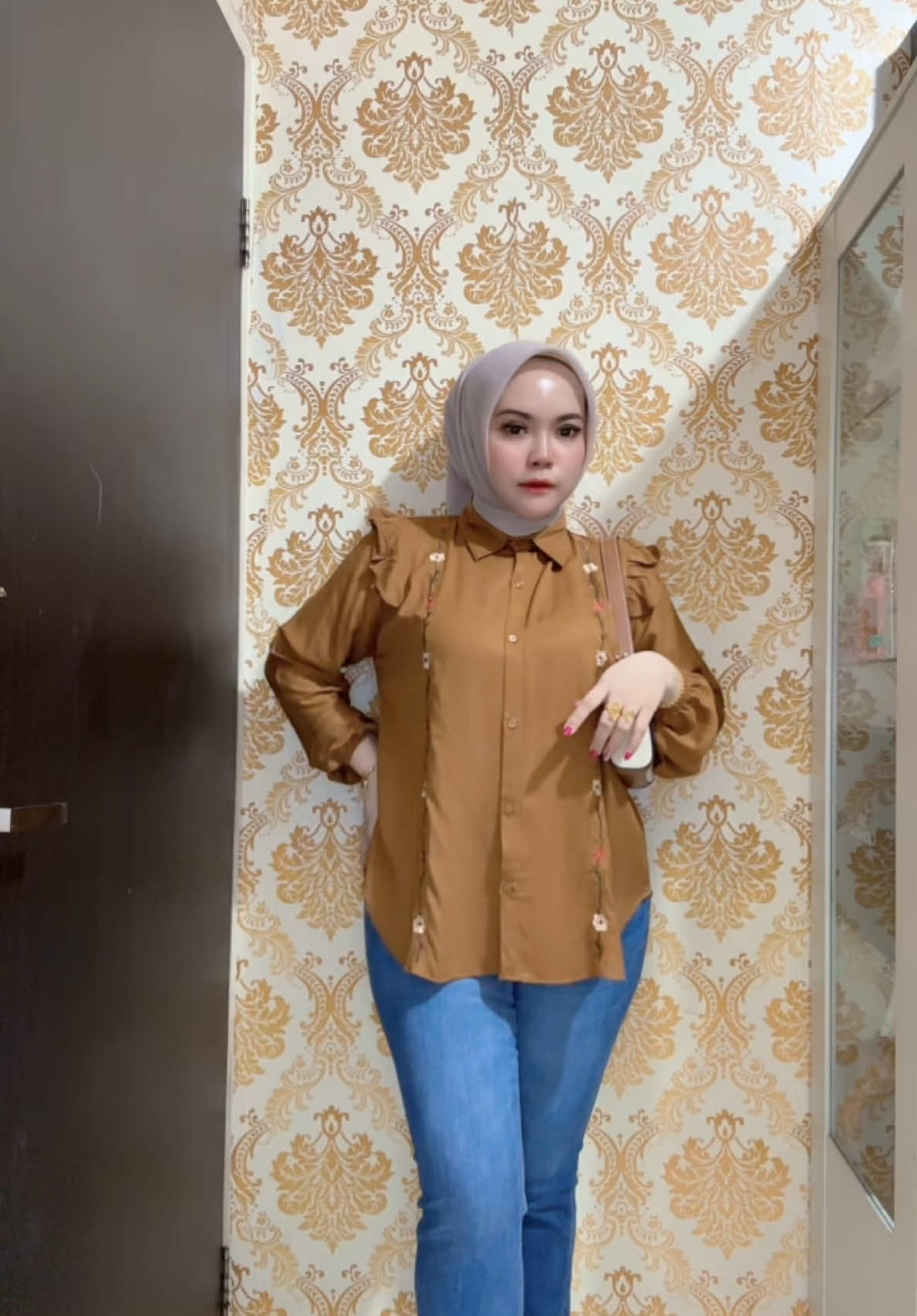 Rekomendasi outfit simple pake blouse rayon bordir😍❤️ #blouserayon #blousebordir #rekomendasiblouse #ootdblouse #fyp #outfitsimple 