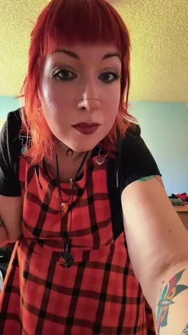 29 and feeling cutsie #fypシ゚ #foryou #pregnant #plussizepregnancy #zillennialtiktok  