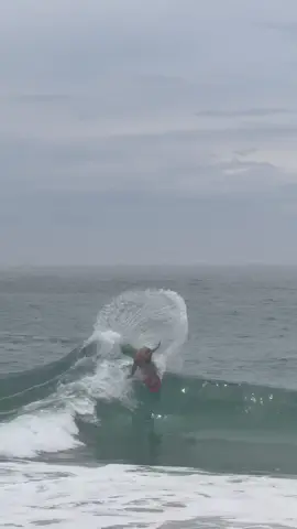 The perfect wave for Skimboarding 