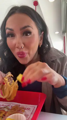 I’m just a girl in the world that likes IN-N-OUT #flyingdutchmanburger #innout #satx 