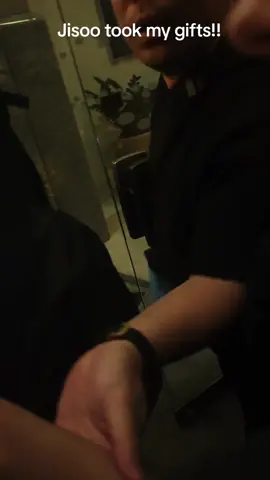 JISOO TODAY IN BUDAPETS HALF AN HOUR AGO IT FEELS UNREAL REALLY gonna post more vids soon!! #jisoo #budspest #kpop @NINI'S WIFE🥹🐻✨️ 