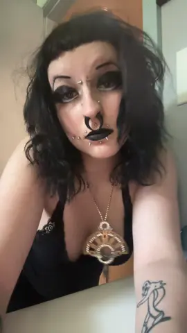 #fup #goth I look weird outta black n white 😭