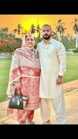 Top 5 pakistani family vlogger #rajabfamily #duckybhai #sistrology #maazsafdar #zulqrnainsikandar 