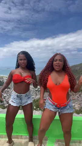 Ela vem toda produzida🥵  . . . #fyp #asirmasfrill #viraliza #trend 