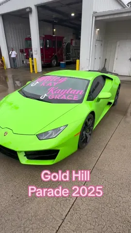 The sweetest parade #sisters #parade #fyp #lamborghini #lambo 