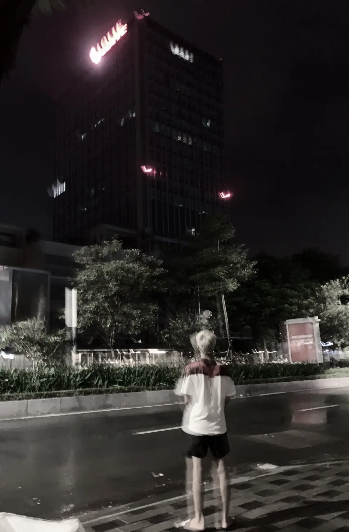 Hơn người 1 chút thì được gì? Kém người 1 chút thì đã sao.. Miễn sao ta cảm thấy rằng mình đang sống đúng với chính mình là được!