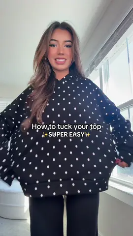 How to tuck your top 101😊🪽✨ SUPER EASY anyone can do it :) #fashionhacks #fashion #outfitideas #OOTD #inspooutfit 