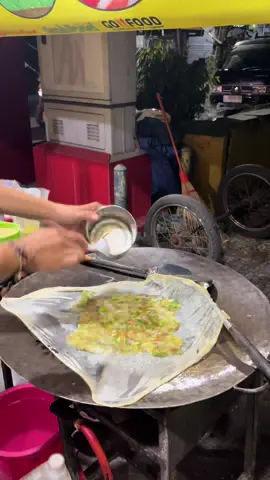 Martabak Porsi Besar #promomakangajian #MartabakHanan #huuuenakgakharusmahal #kulinersurabaya #kulinerindonesia 