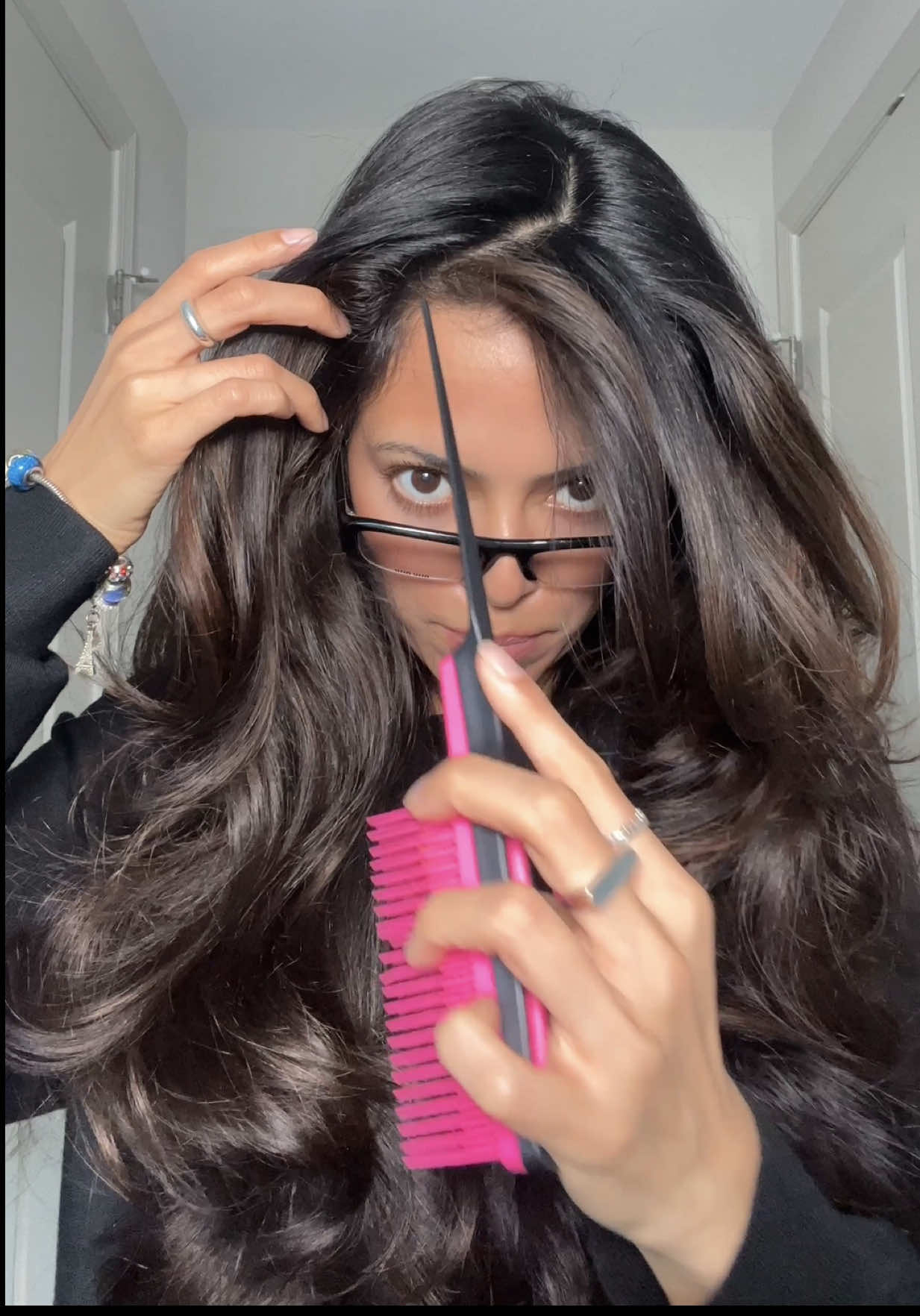 Do this part of you have a big forehead 🧑‍🦲#creatorsearchinsights #hairhacks #hairtok 