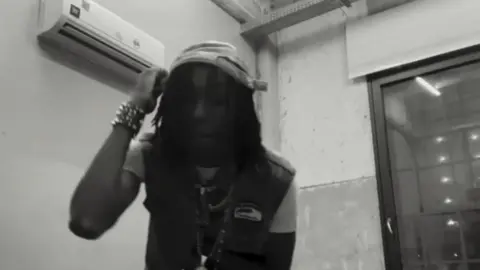 minha filha vai ser uma negra feliz 💯 #phlnotunrboy #lyricsvideo #trap #eto 