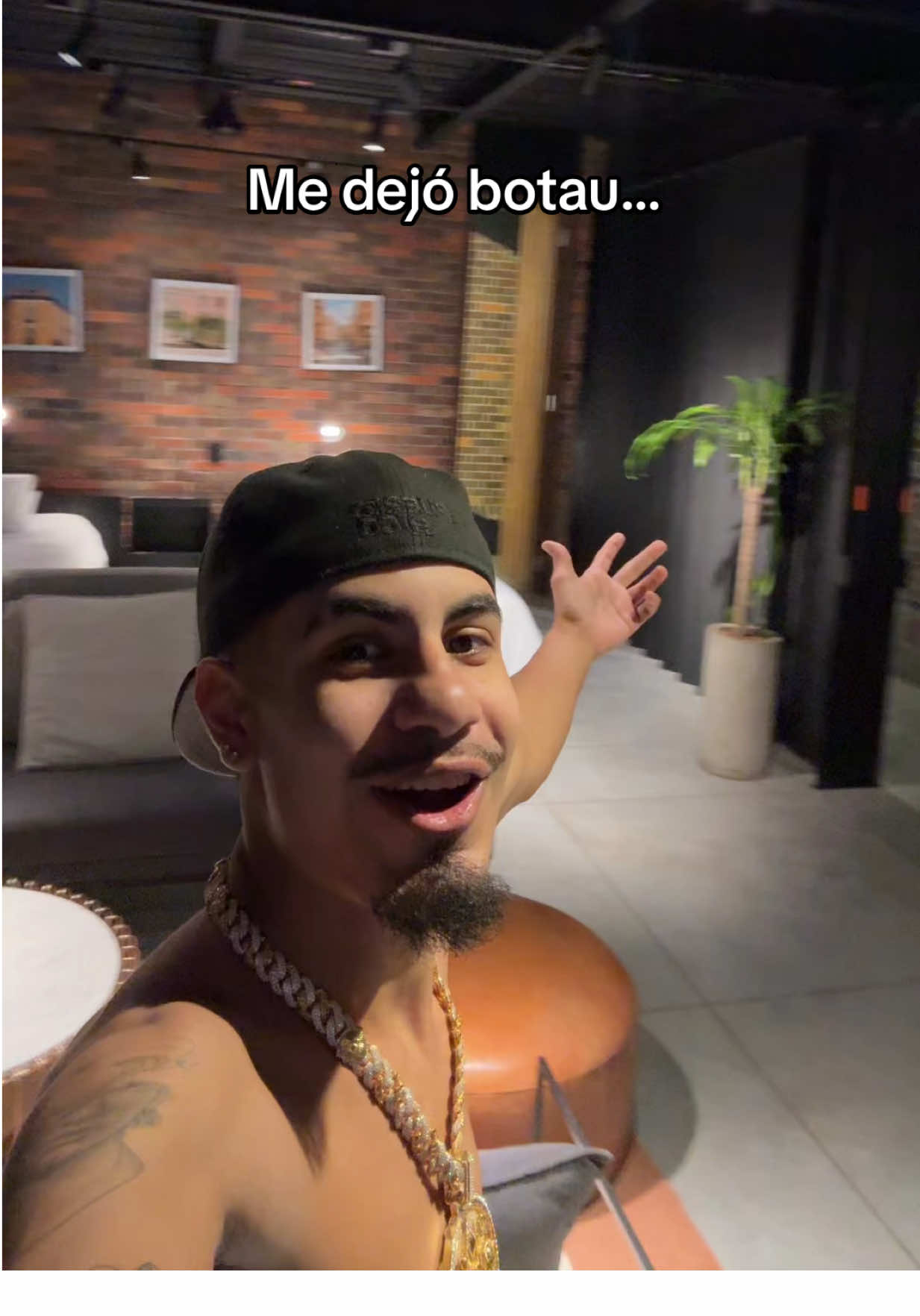 Me dejó botau😔🤣