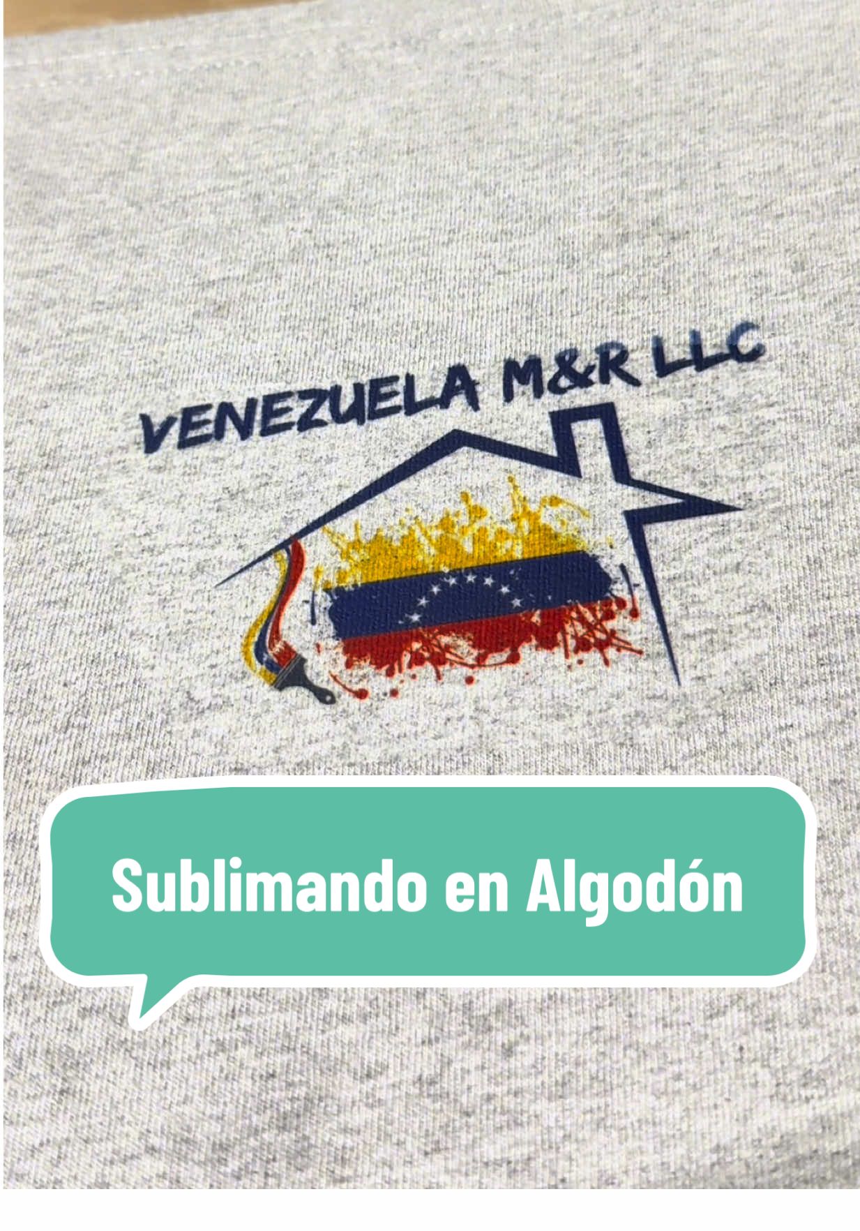 🔥 Pensabas que la sublimación solo era para poliéster? 👀 Aquí tienes un tutorial para sublimar con @HTVRONT en algodón paso a paso. 👕✨ Colores vivos, resultado duradero y súper fácil de hacer 💯 ¿Te animas a probarlo?