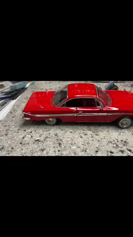 #johnyrocketscalemodellowriders #chevyimpala #wireless 
