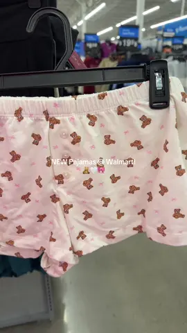 Walmart pajamas are the best! 🤗 #walmart #walmartfinds #pajamas #joyspun #noboundaries 