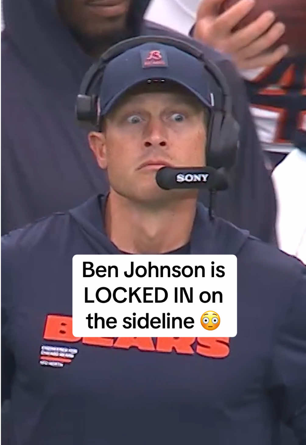 Ben Johnson seems pretty locked in 😂 #nfl #bears  #nflmemes 