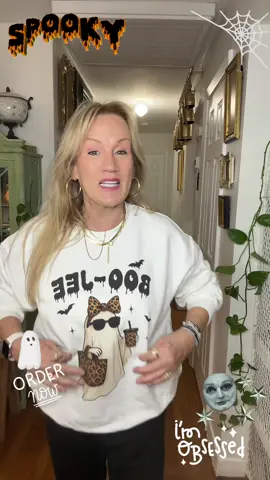 #boojeeghostsweatshirt #tiktokdealsforyoudays #halloweensweatshirt 