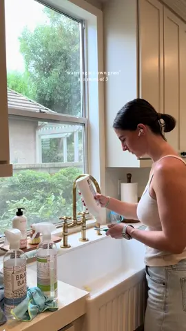 always a work in progress over here!!!! happy Sunday 💓🌸 #motherhood #momof3 #sahm #findingjoy #relatablemom 