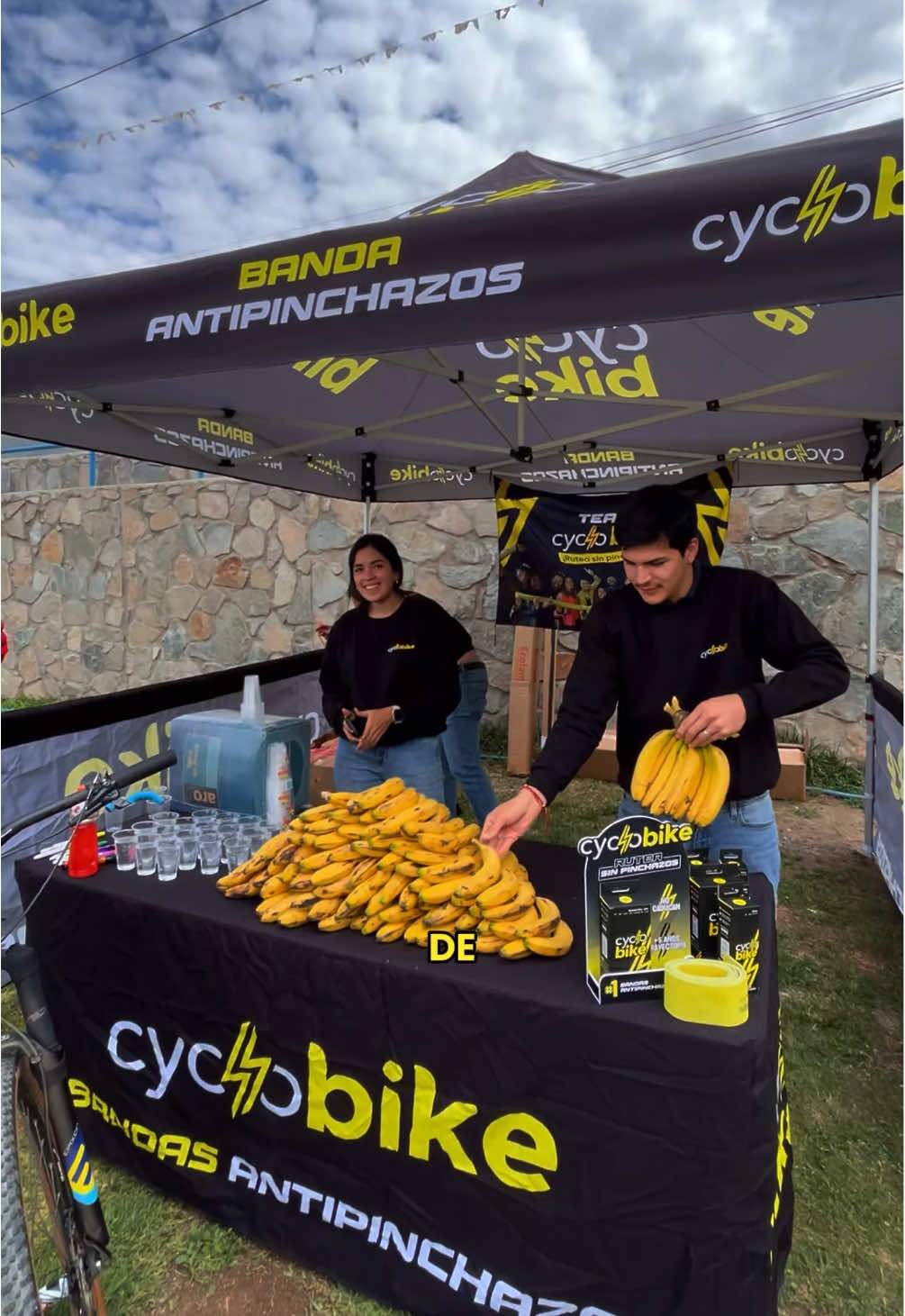 La ruta fue dura, pero ustedes la rompieron. 🔥😎 Etiqueta a tu partner de Callahuanca para que revivan este momento y le des el crédito que se merece por haber logrado este desafío tan brutal ⚡️🔥 #cyclobike #bandasantipinchazos #peru #bike #bicicleta 