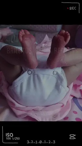 últimas foticos de esta preciosa bebe💘💝 pronto estará con su mamita hola Soy artista reborns de alta gama en Colombia si deseas un bebe comunícate conmigo .#rebornbabydoll #familyreborn #viral #fyp #viraltiktok 