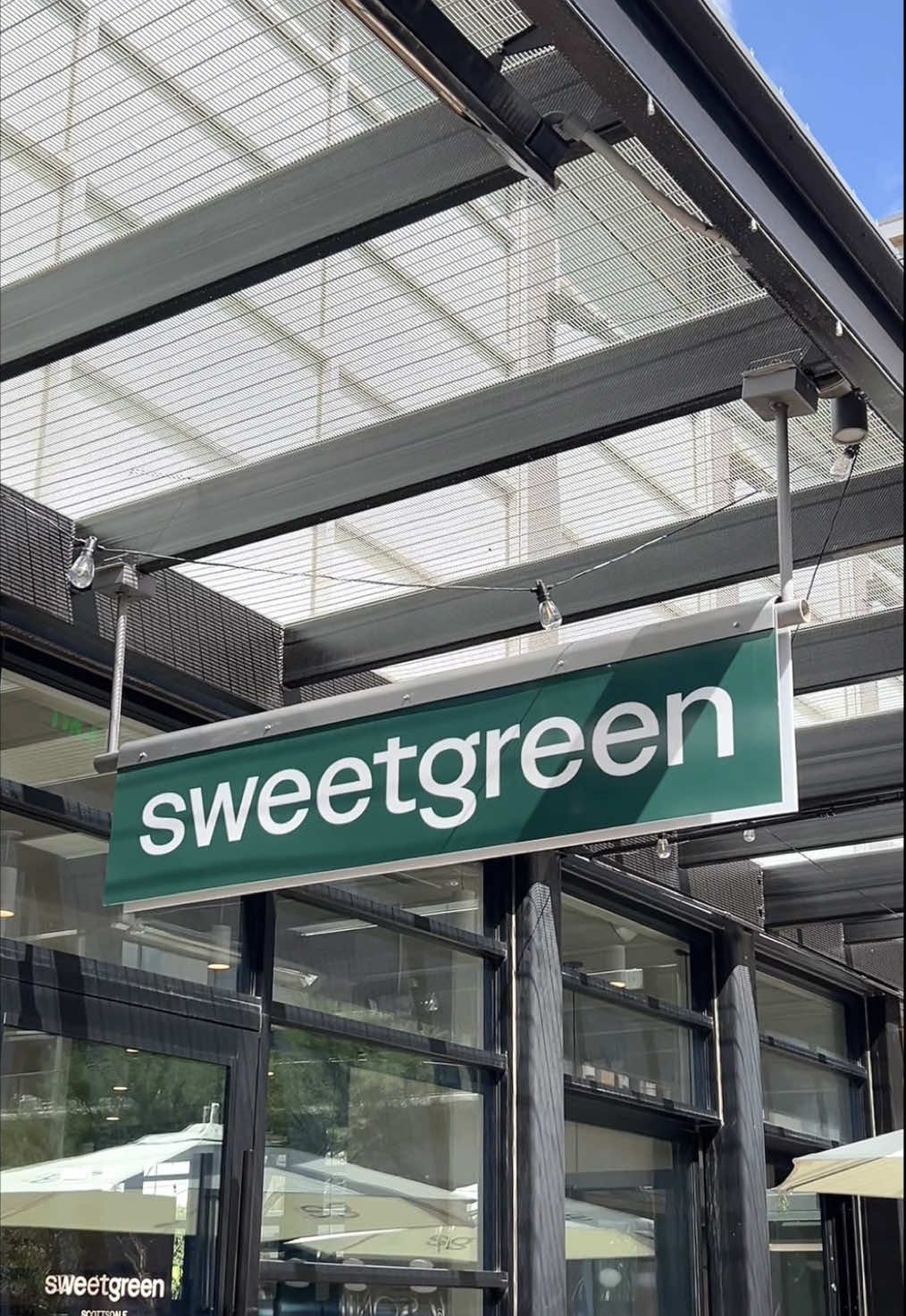 the chicken pesto parm bowl was insane!!!🌱 @sweetgreen  #sweetgreen #healthy #healthyfood #scottsdale #new 