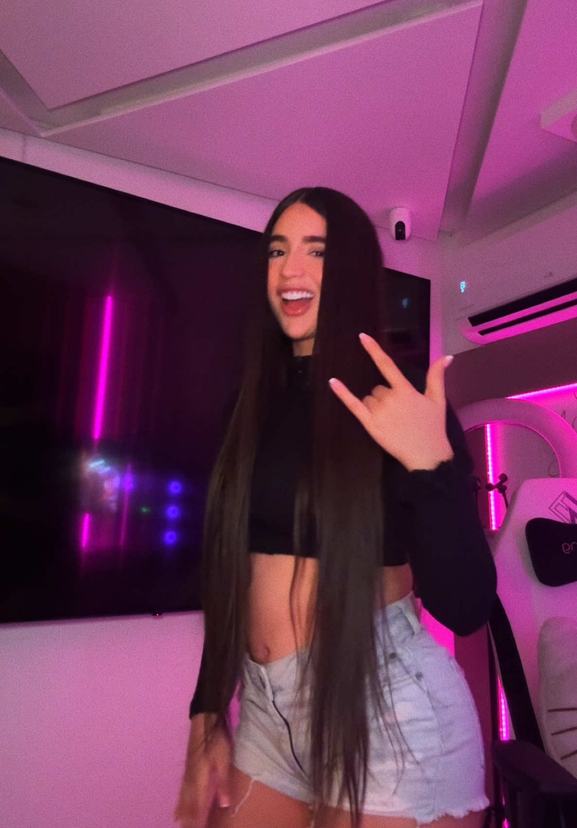 Tu señal para que no la pienses con la gordibuena 