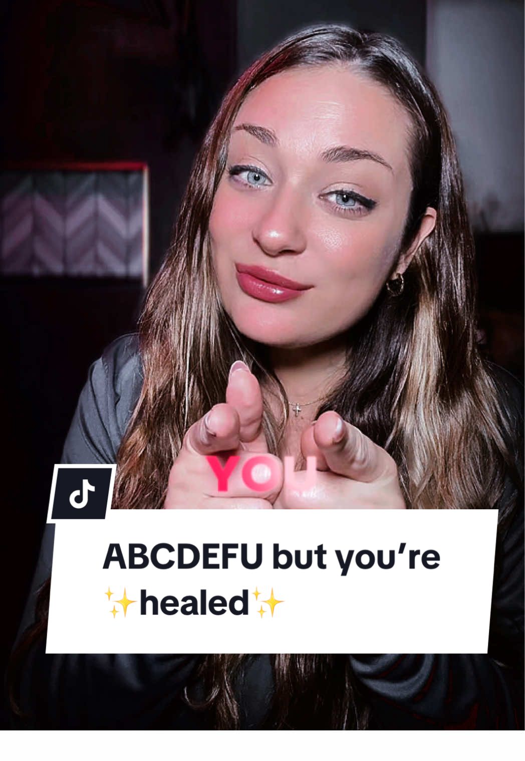 ABCDEFGH I know you did me wrong, but I’d like to just move on. Wishing you pure Hell won’t help my mental health 🙅‍♀️✨ Whatever you’ve been through that makes you do the things you do, I hope you find some healing — new ways of dealing. Even though I’m gone, your problems will live on. Cuz hurt people hurt people. Healthy minds don’t do the things you put me through. So I will pray for you 🙏 💌 @Audrey | High Vibe Soul Pop  #abcdefu #HealingJourney #forgiveness #hurtpeoplehurtpeople #mentalhealthmattersmost 