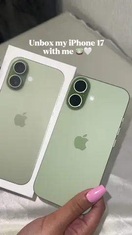 Unboxing my new iPhone 17 in sage green. Definitely the right colour choice 🤩🥝🍵 @apple #iphone17 #unboxingvideo #unboxingiphone #sagegreen 