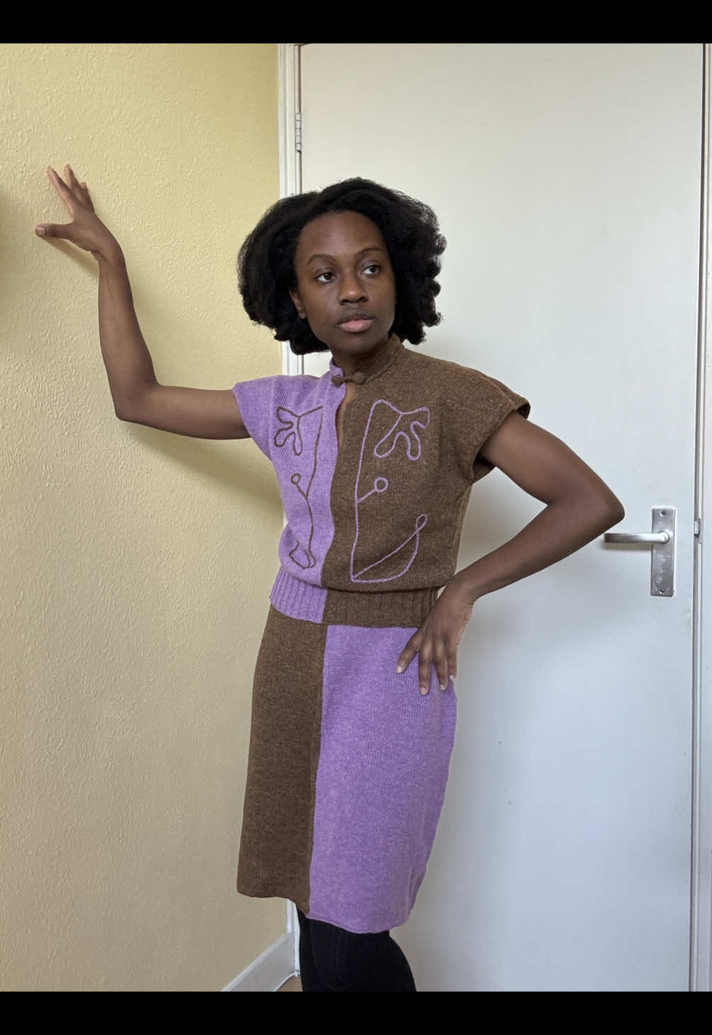 It’s done!! This set is up for sale on my website and three commission slots are also available for this design 🥰✨ #vintagefashion #vintagestyle #outfitinspo #fashion #knitting