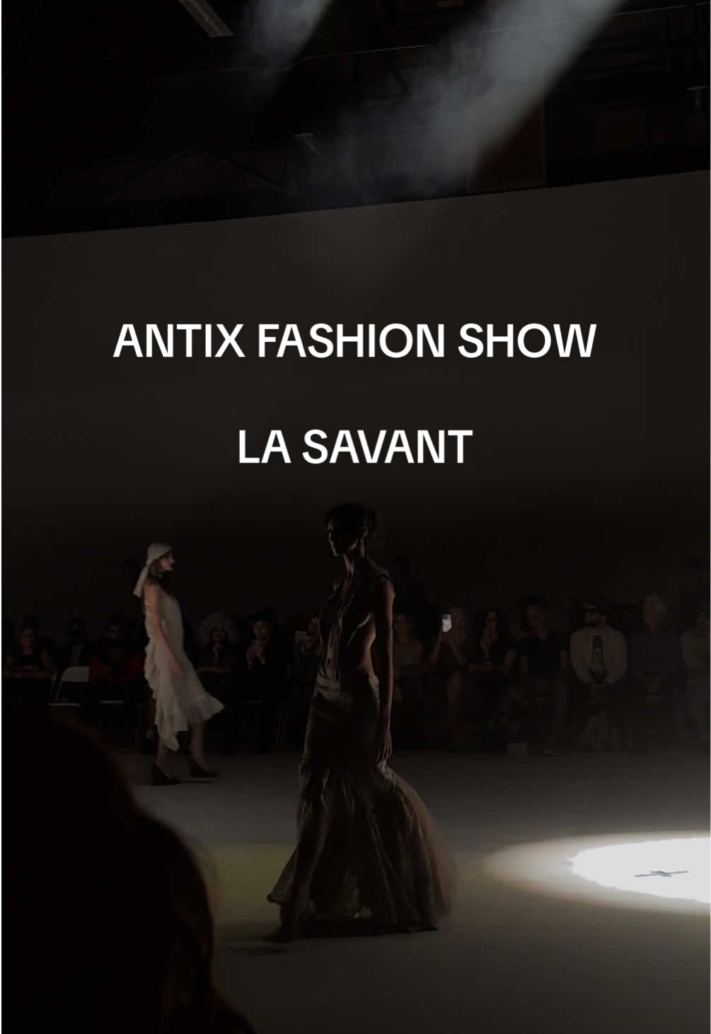 walking for LA SAVANT 💋 by @ainsksk  @antixartfest  #Runway #artist #chicago #outfit #fypシ゚viral 
