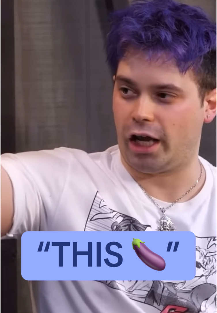 Missing trivial pursuit rn #smosh #shaynetopp #damienhaas 