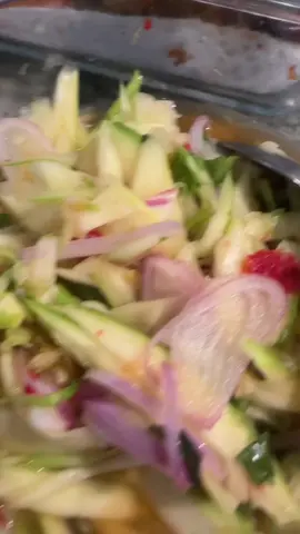 Fried chicken wings & tilapia with mango sauce. Khmer food. #simplemeals #chickenwings #friedtilapia #food #dinner 