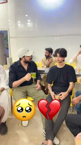 Umer bhai bohot udaz hai hùm tumare sath hain 🥺 allha pak Abdullah ki makfirat kare 💔 #musadiqbhai #foryoupage #foryou @🫡REACT_PRO🤙🏻 @anas_ali_vlogs #musadiqbhai #foryoupage 