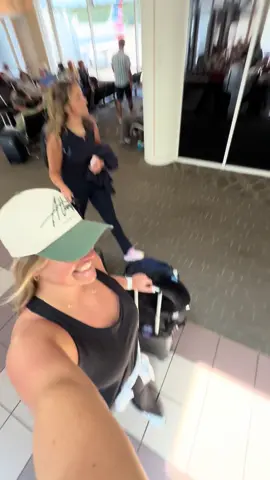 A lil late but finally catching up, LA gwerls🥰✨ #womeninsports #dayinmylife 