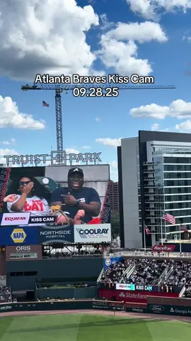 I love love 🥹❤️ #kisscam #atlantabraves 