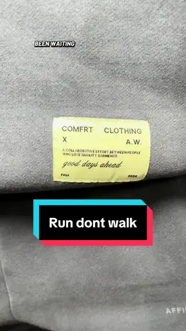Run don’t walk to grab this hoodie #comfrt #comfrtclothing #comfrthoodie #christmasgiftideas #blackfriday @Comfrt 