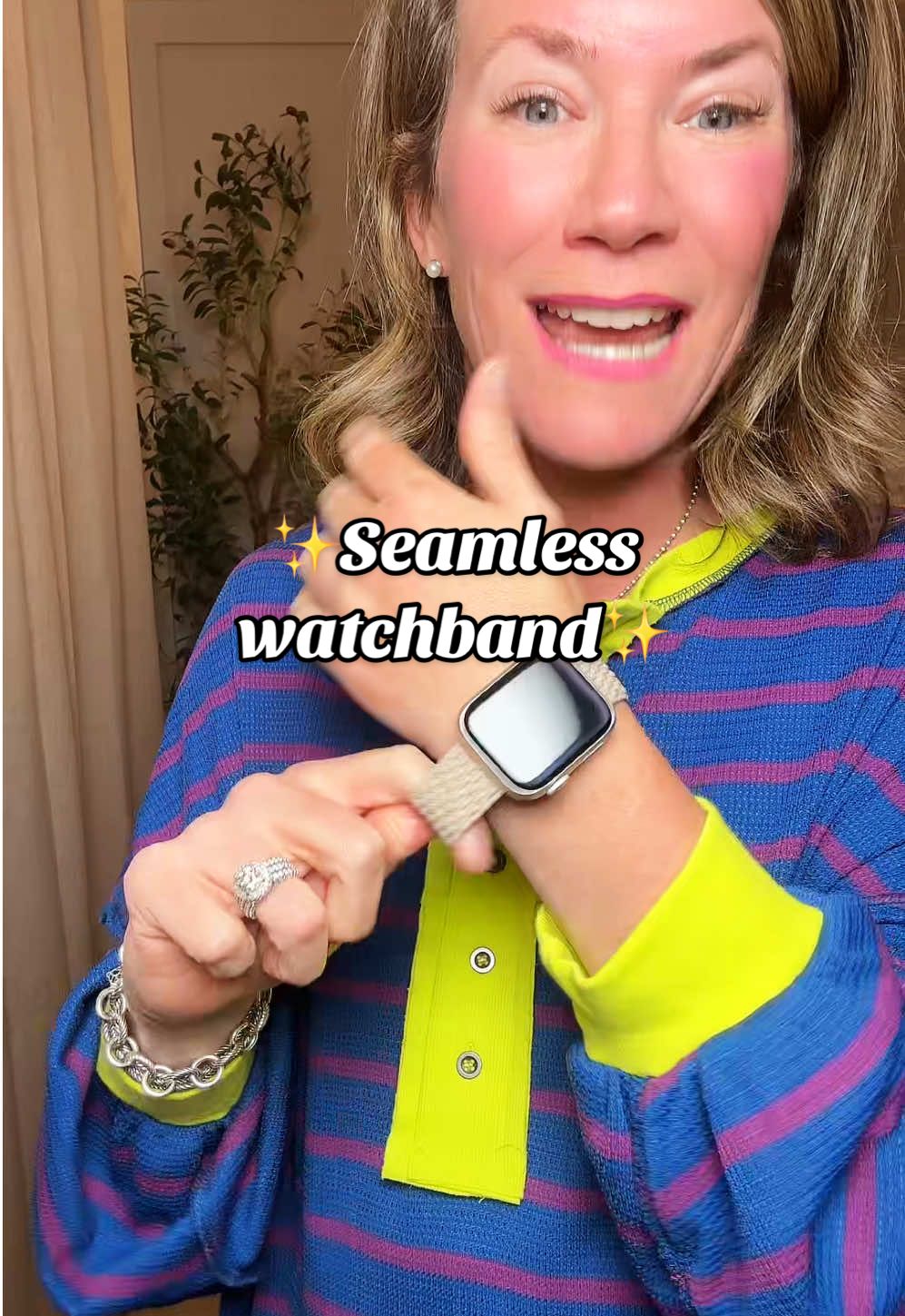 I found a great deal for a pack of 3 watch bands and free shipping!!!😍🙌🏻👏🏻 #watchband #applewatchband #accessorize #comfystyle #momsover30 